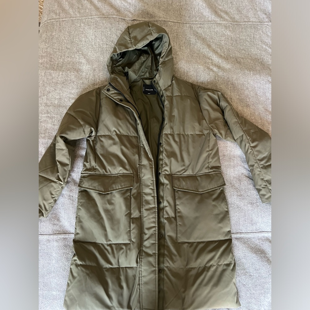 Evernlane The Long Puffer Jacket Green sz. Medium